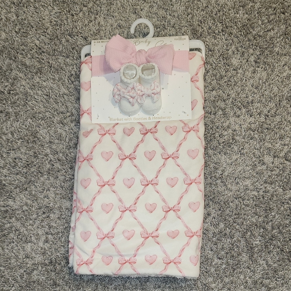 Simply Baby Chic Plush Pink Heart & Bows Baby Blanket Set